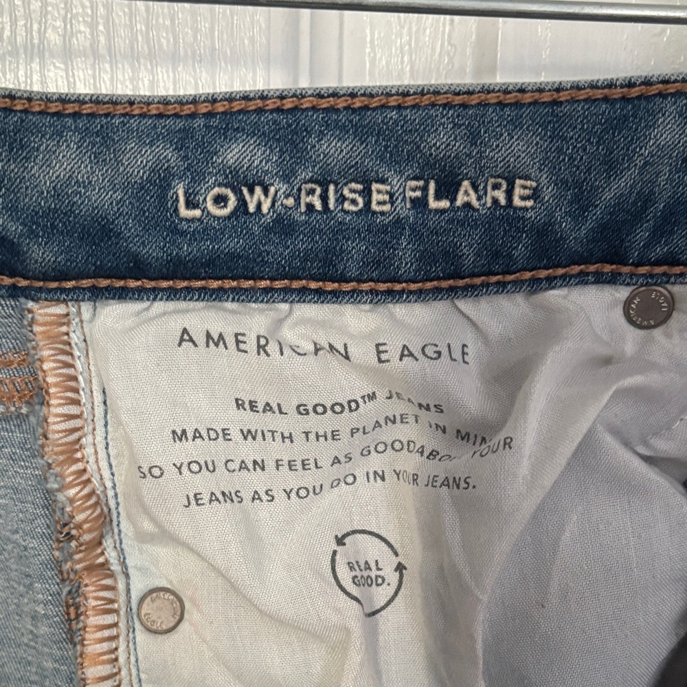 American Eagle Outfitters Women's Light Blue Flare Jeans - Picture 2 of 5